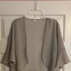Women's Short Sleeve Bolero Shrug size Small silver/grey
